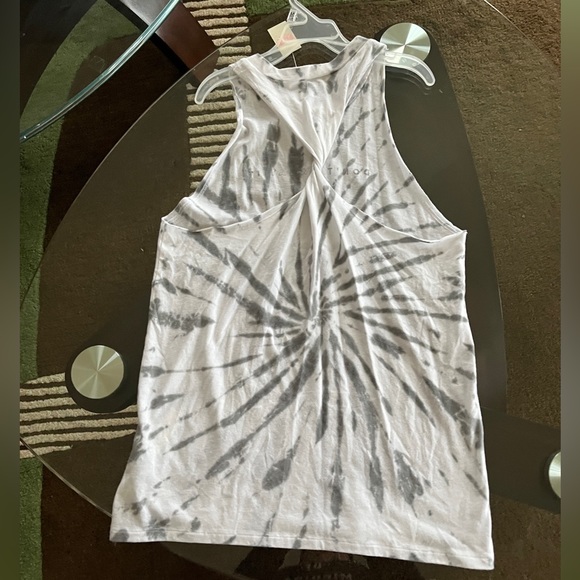 Victoria’s Secret PINK – white and gray tie dye workout tank, NWT, Sz XS - Picture 3 of 3